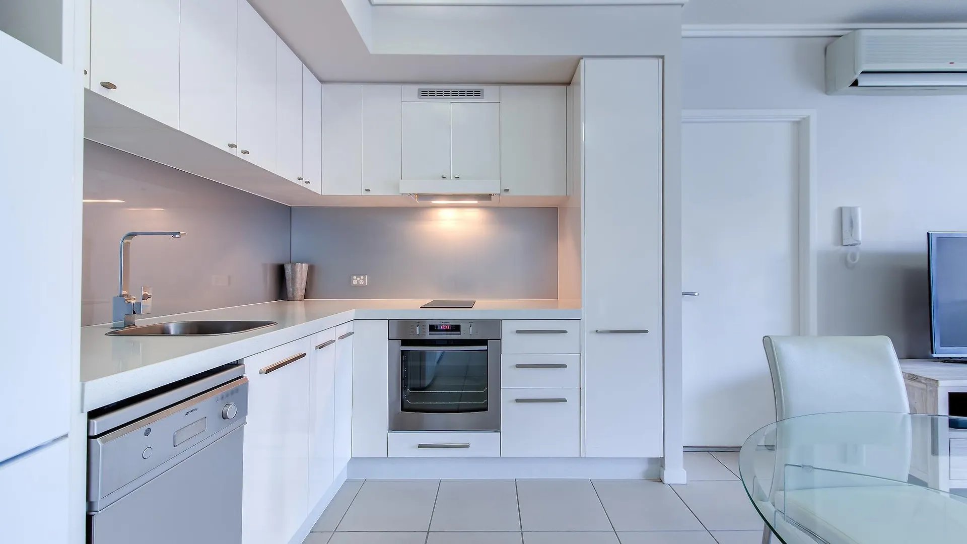 Aspect Caloundra Aparthotel