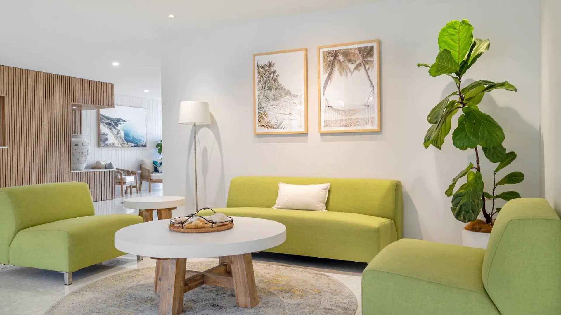 ****  Aspect Caloundra Aparthotel Australia